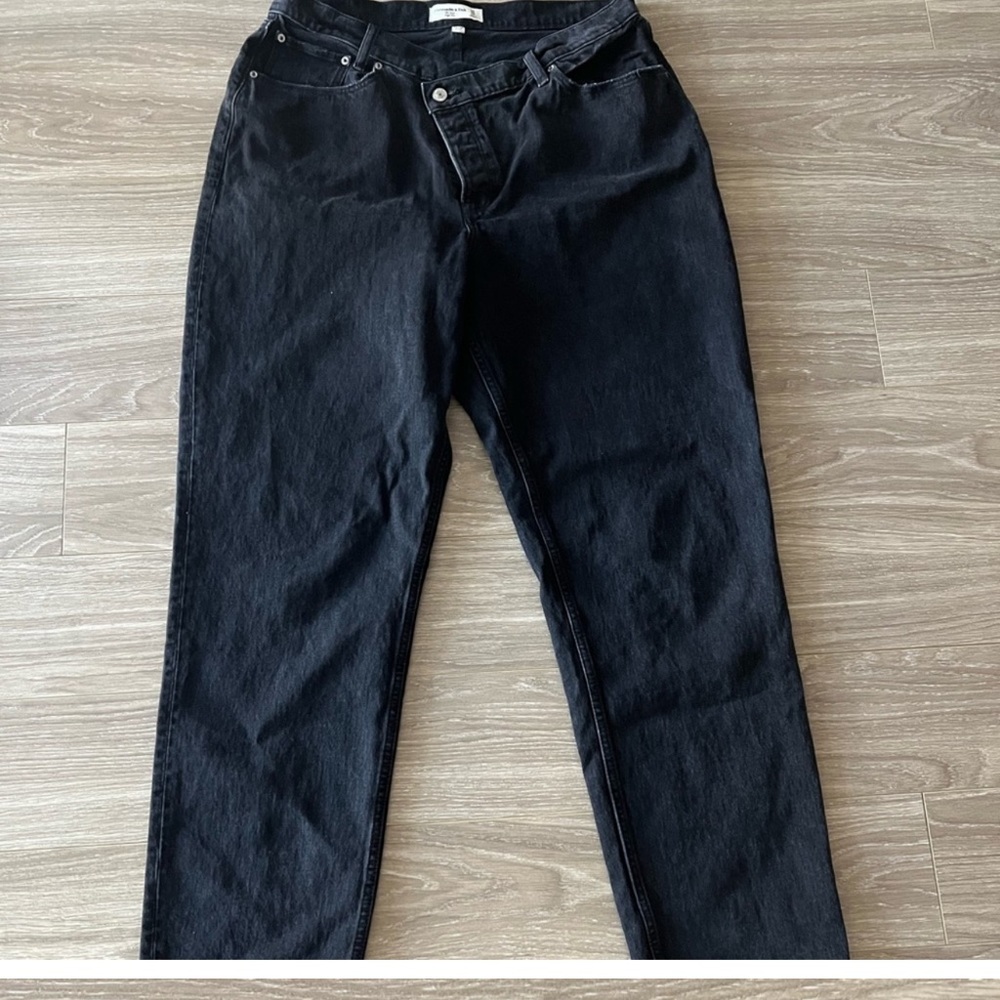 Black Abercrombie Curve Love The Dad High Rise jeans